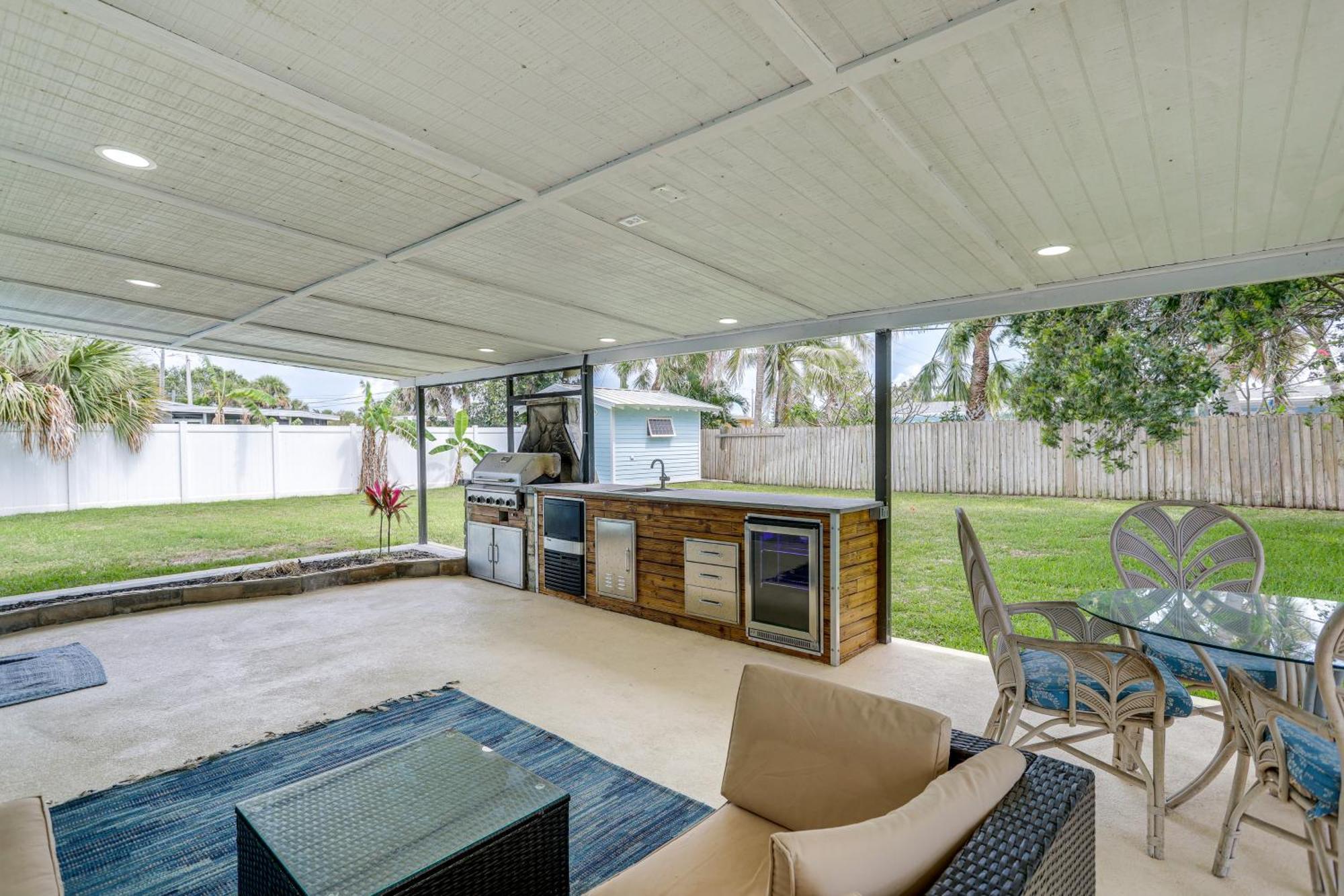 Pet-Friendly Cocoa Beach Home Walk To Beach! Esterno foto