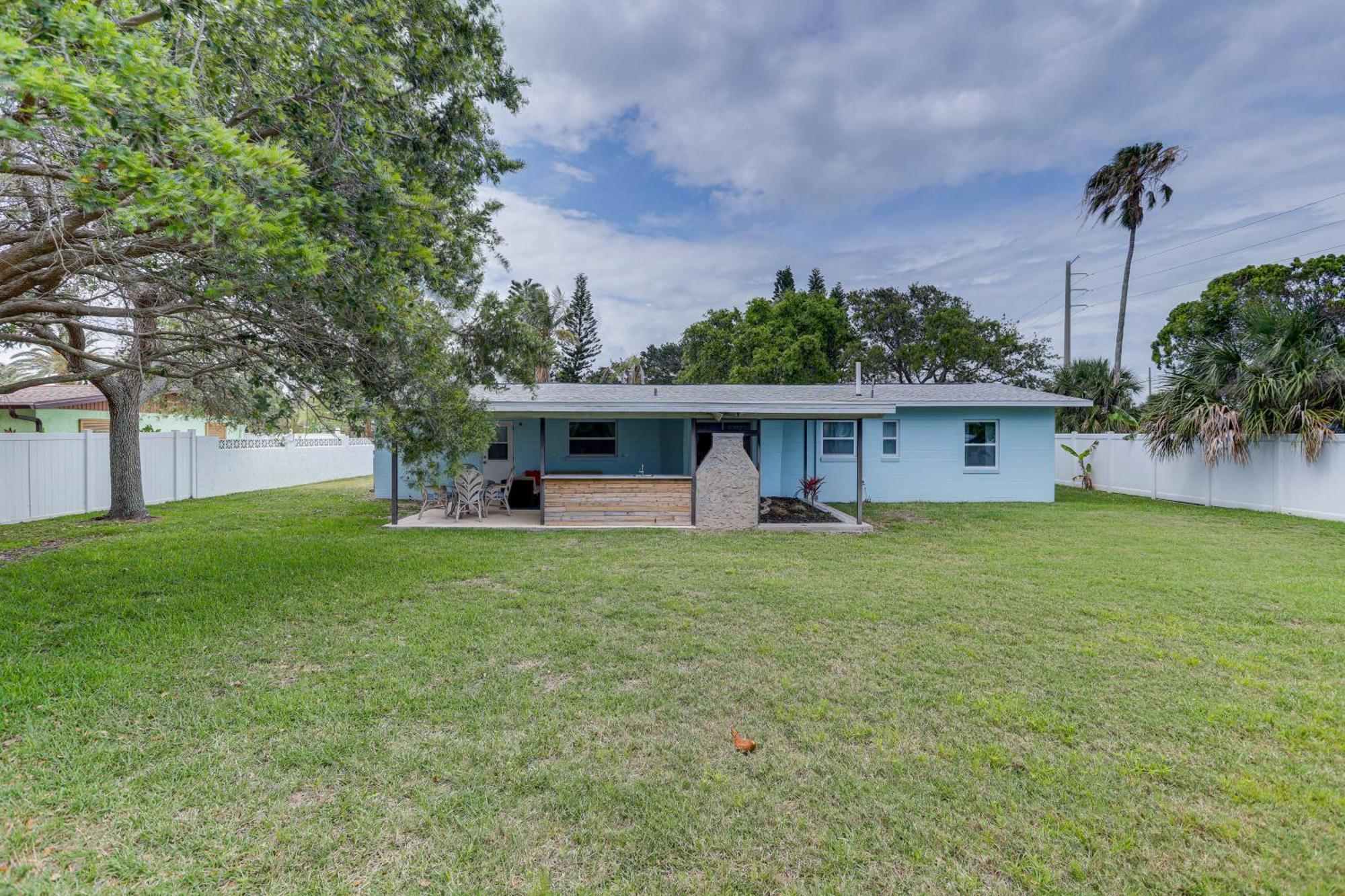Pet-Friendly Cocoa Beach Home Walk To Beach! Esterno foto